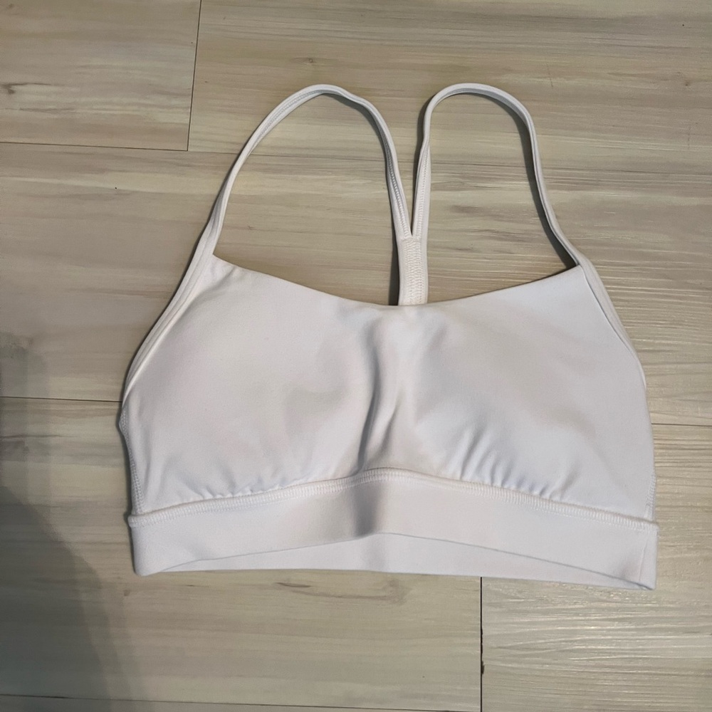 Lululemon size 4 flow Y sports bra